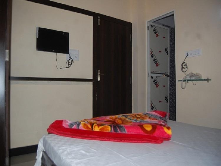 Hôtel Mp Residency à Ujjain Extérieur photo